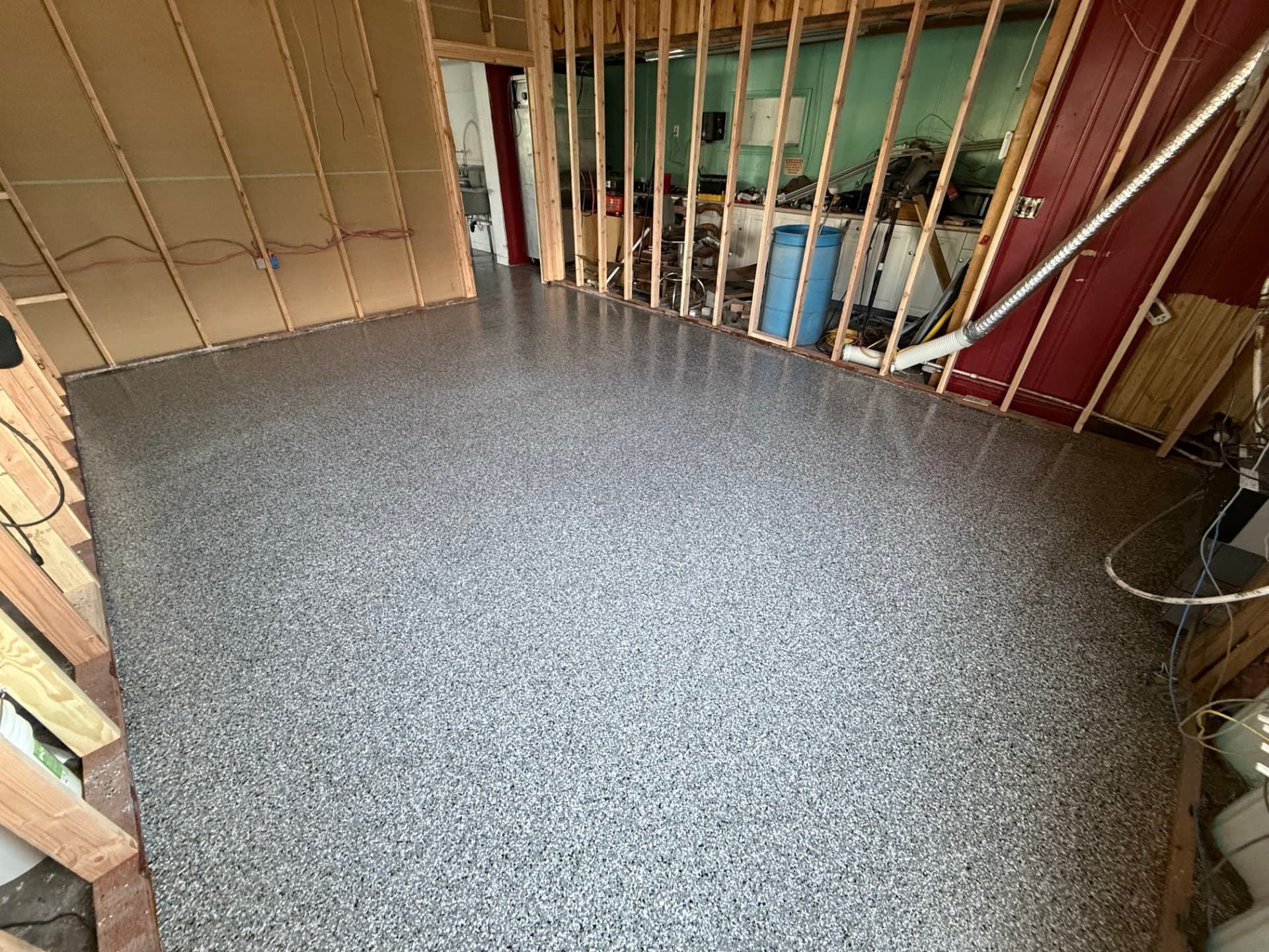 Flake coated workshop floor